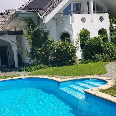 Villa Exclusive In With Private Garden